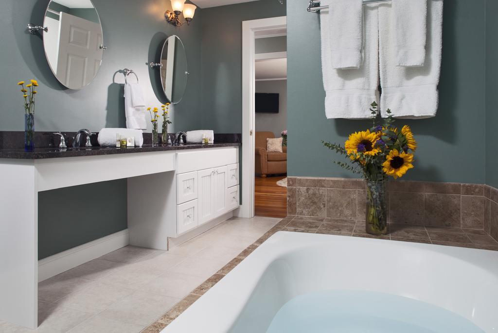 Wolf Cove Inn Poland Luaran gambar